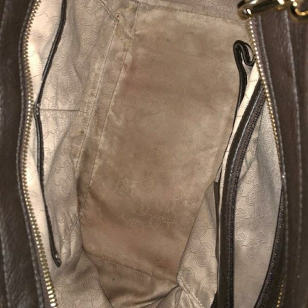 Michael Kors Purse - Picture 7 of 8
